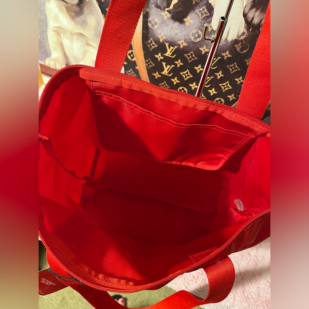 Victoria's Secret Red Foldable Heart Tote Bag Shopper Travel - New - Picture 5 of 8